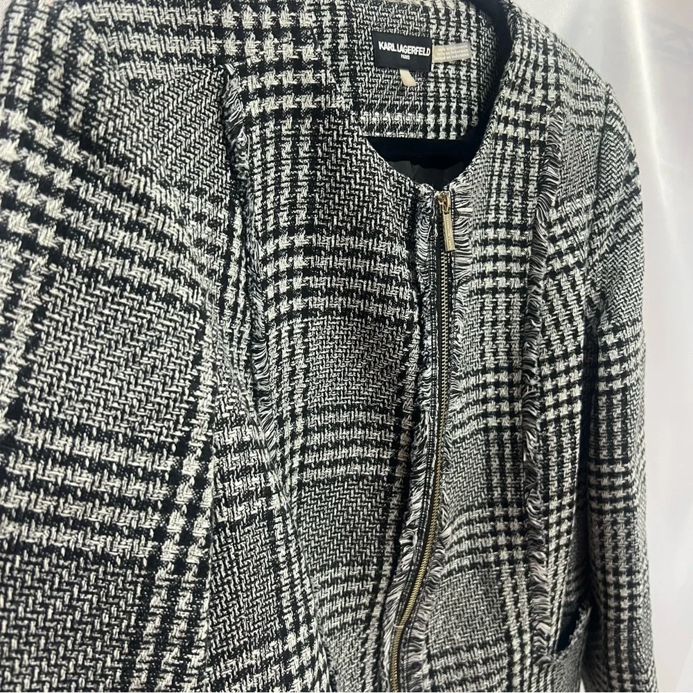 Karl Lagerfeld Black and White Plaid Blazer Jacket Paris Tweed Peplum Fringe - Picture 4 of 7